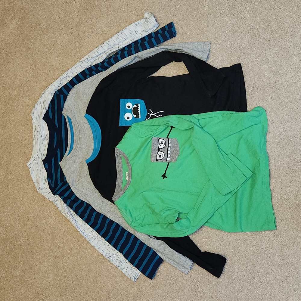 Bundle/lot of boys long sleeve t-shirts, 5 total shirts, size M, 8